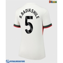 Fotballdrakt Dame Chelsea Benoit Badiashile #5 Bortedrakt 2025-26 Kortermet